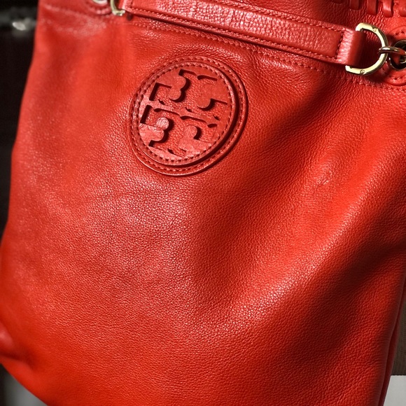 Rich Orange Tory Burch Convertible Shoulder/Crossbody Leather Bag